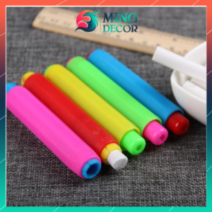 Bút Giữ Phấn Viết Bảng Không Bụi – Nhựa Cao Cấp, Nhiều Màu Giao Ngẫu Nhiên