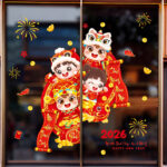 Decal Tết Bé Mừng Xuân 2026 – Bé Cá Chép Hóa Rồng & Bé Múa Lân | Decal Tết Hít Tĩnh Điện | Khổ 60×90 cm Trang Trí Cửa Kính