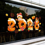 Decal Tết 2026 Hít Tĩnh Điện – Trang Trí Cửa Kính Bé Đội Lân – MingDecor